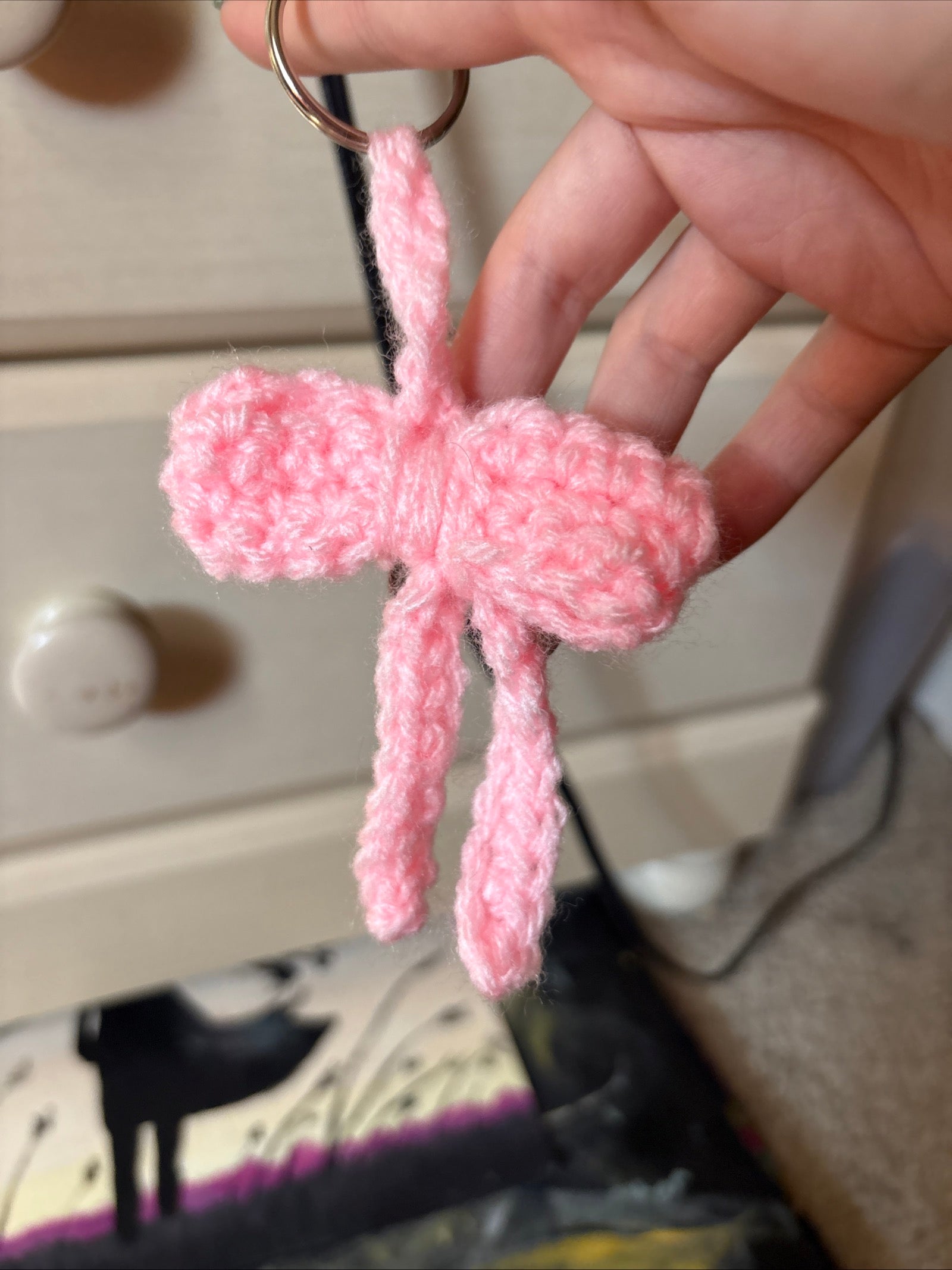 Pink bow keychain