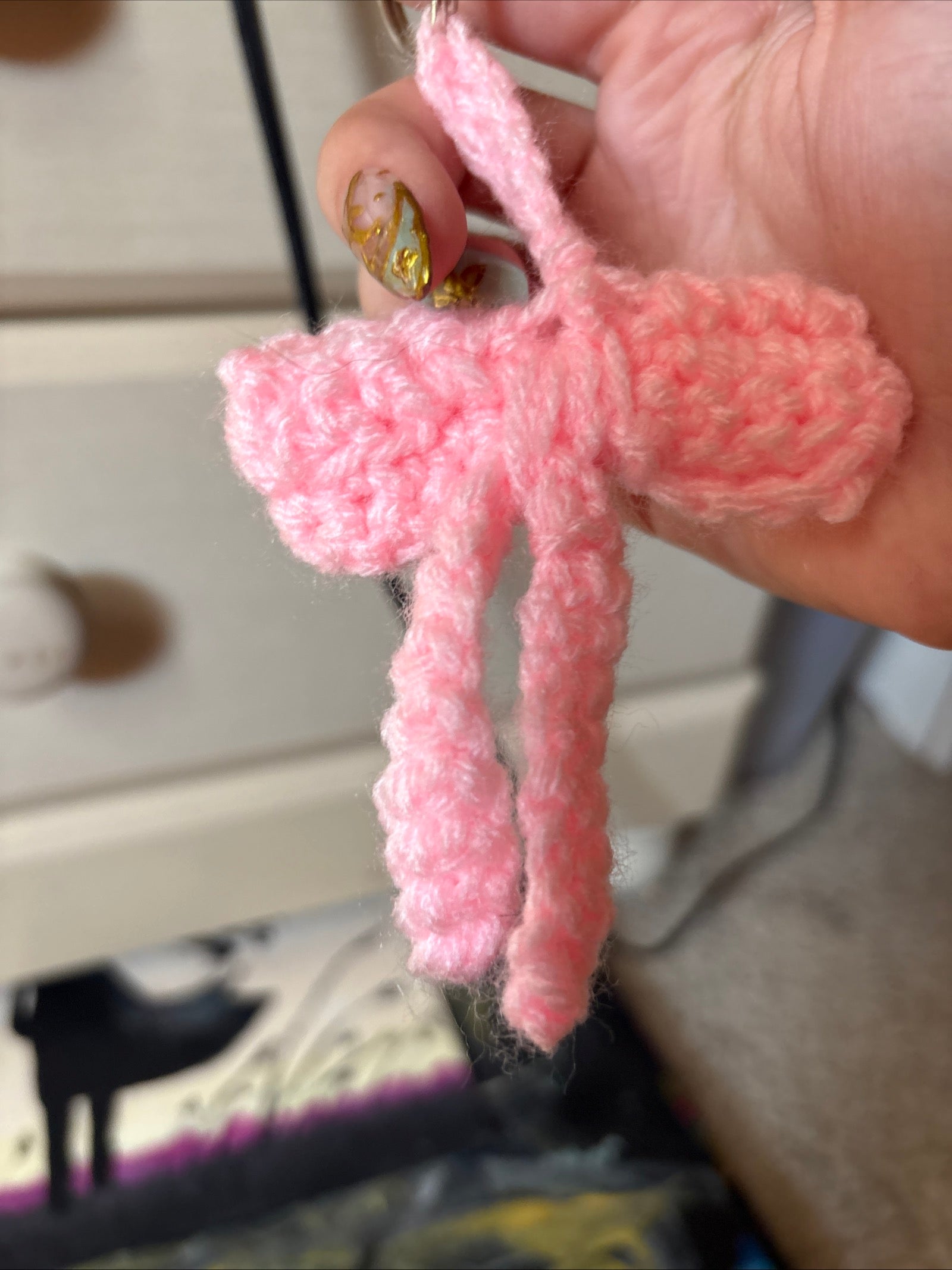 Pink bow keychain